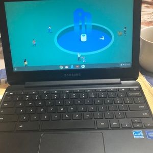 Samsung chrome book laptop